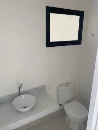Imagem Casa Triplex com 3 quartos sendo uma suíte duas vagas de garagem área gourmet na Enseada Azul