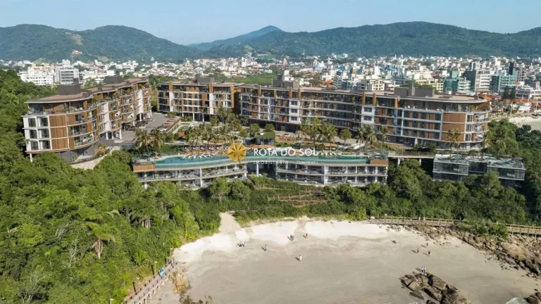 Imagem Porto Ribeiro Village Apartamento frente mar 4 suítes à venda Bombinhas SC