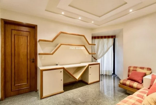 Imagem Apartamento em Moema, São Paulo-SP, com 4 quartos, 4 suítes e 235m²! Venha conferir!