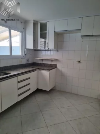 Imagem Casa à venda no Recreio dos Bandeirantes, Rio de Janeiro-RJ: 4 quartos, 2 suítes, 2 salas, 5 banheiros, 2 vagas, 220m²!