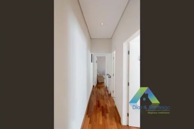 Imagem Sobrado com 3 Quartos e 3 banheiros à Venda, 196 m² por R$ 2.180.000