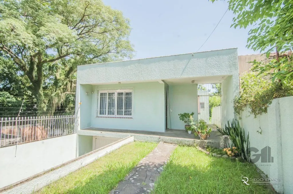 Imagem Casa 3 dorms à venda Rua Intendente Alfredo Azevedo, Glória - Porto Alegre