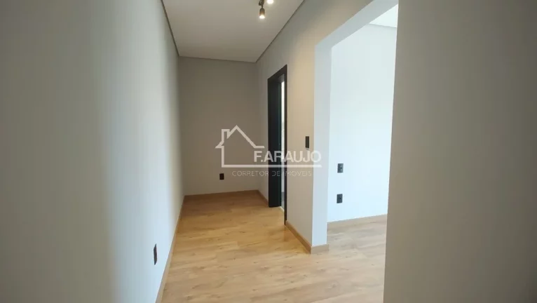 Imagem Casa em Condomínio à venda em Aldeia da Mata com 260m² 3 suítes, 4 vagas