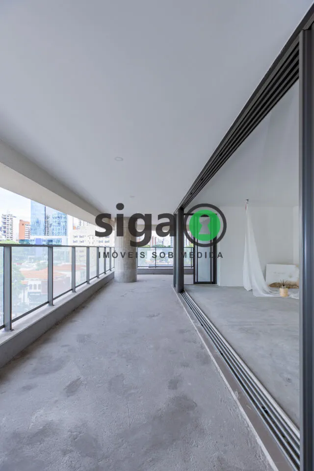 Imagem Apartamento de 210m² com 4 quartos/ suítes - 3 vagas - Campo Belo - São Paulo/SP