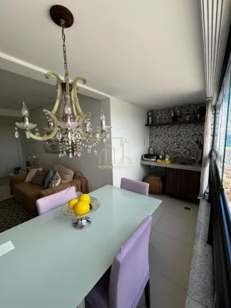Imagem Excelente apartamento com dois quartos vista mar varanda a venda no Rio Vermelho