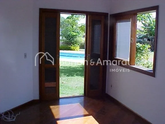 Imagem Excelente casa no Jd. Botânico.
Muito bem localizada.
Térrea, Área construída: 420 m²
- Living ...