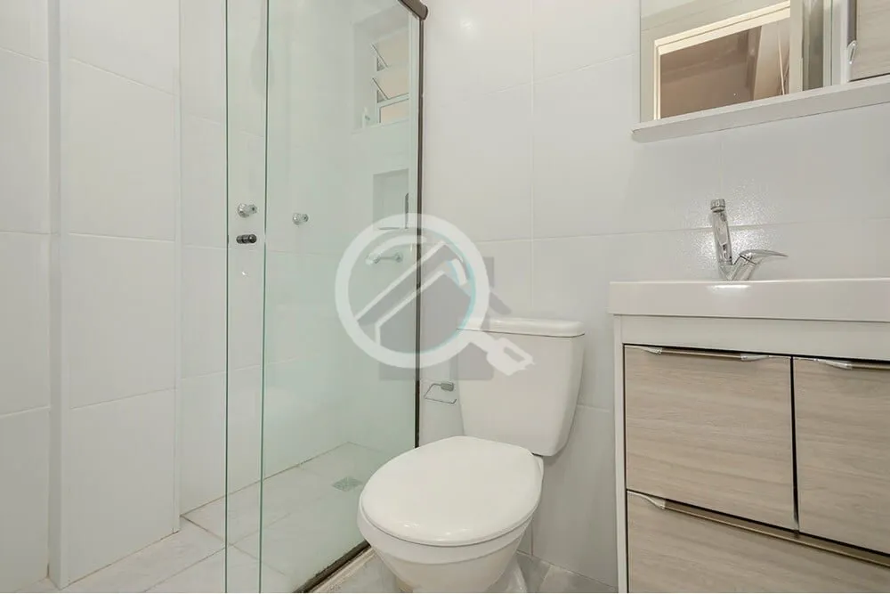 Imagem Excelente apartamento térreo localizado no bairro Menino Deus. Imóvel com 76m² distribuído em 2 ...