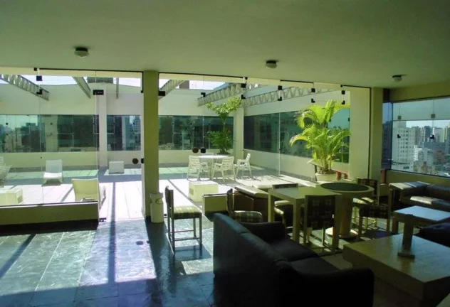 Imagem Flat disponível para locação no Saint Charles Residence Service, com 90m², 1 dormitórios e 1 vaga de garagem