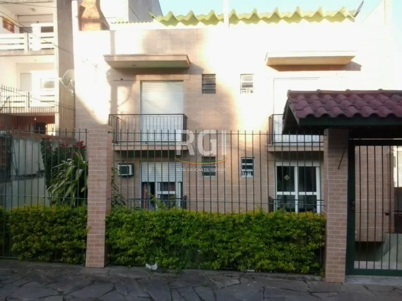 Imagem EXCELENTE Cobertura à venda no Jardim do Salso - Porto Alegre