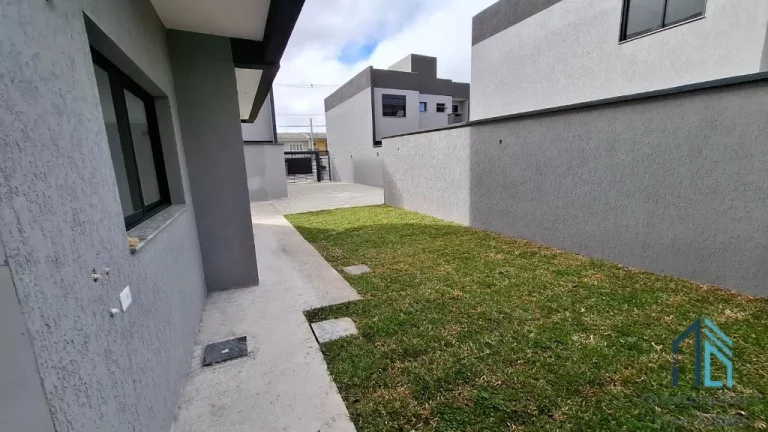 Imagem Sobrado novo a venda, 03 quartos c/suíte, churrasqueira, 03 vagas, em Pinhais - PR