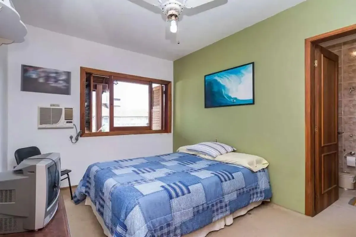 Imagem Casa térrea com 5 dormitórios, 2 suítes, 3 vagas.