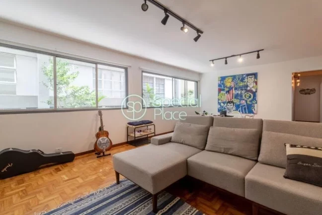 Imagem Apartamento com reforma recente e moderna Jardim Paulista. - Área: 125,00m² - Living com amplos ja...
