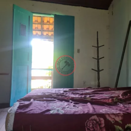 Imagem 2 pequenas Casas na maquinino Bairro MAQUININHA, em um terreno de 700 metros limpo em rua asfaltada , junto a natureza