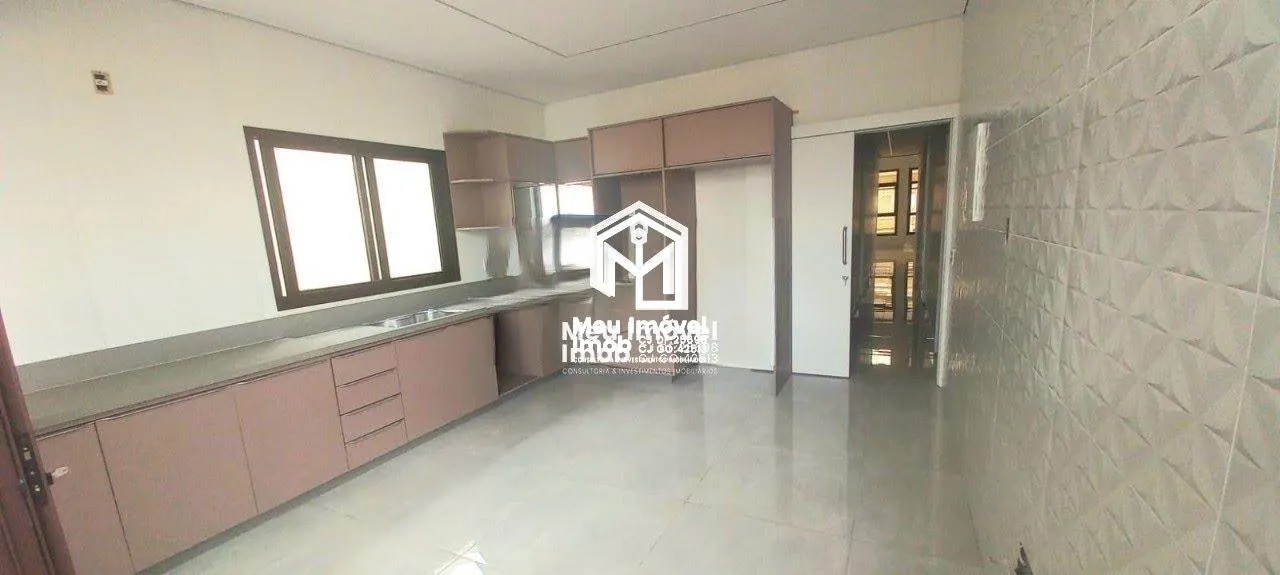 Imagem Rua 21A Vicente Pires Casa 4 Suítes 4 Vagas 400 m² Aquecimento solar Piscina