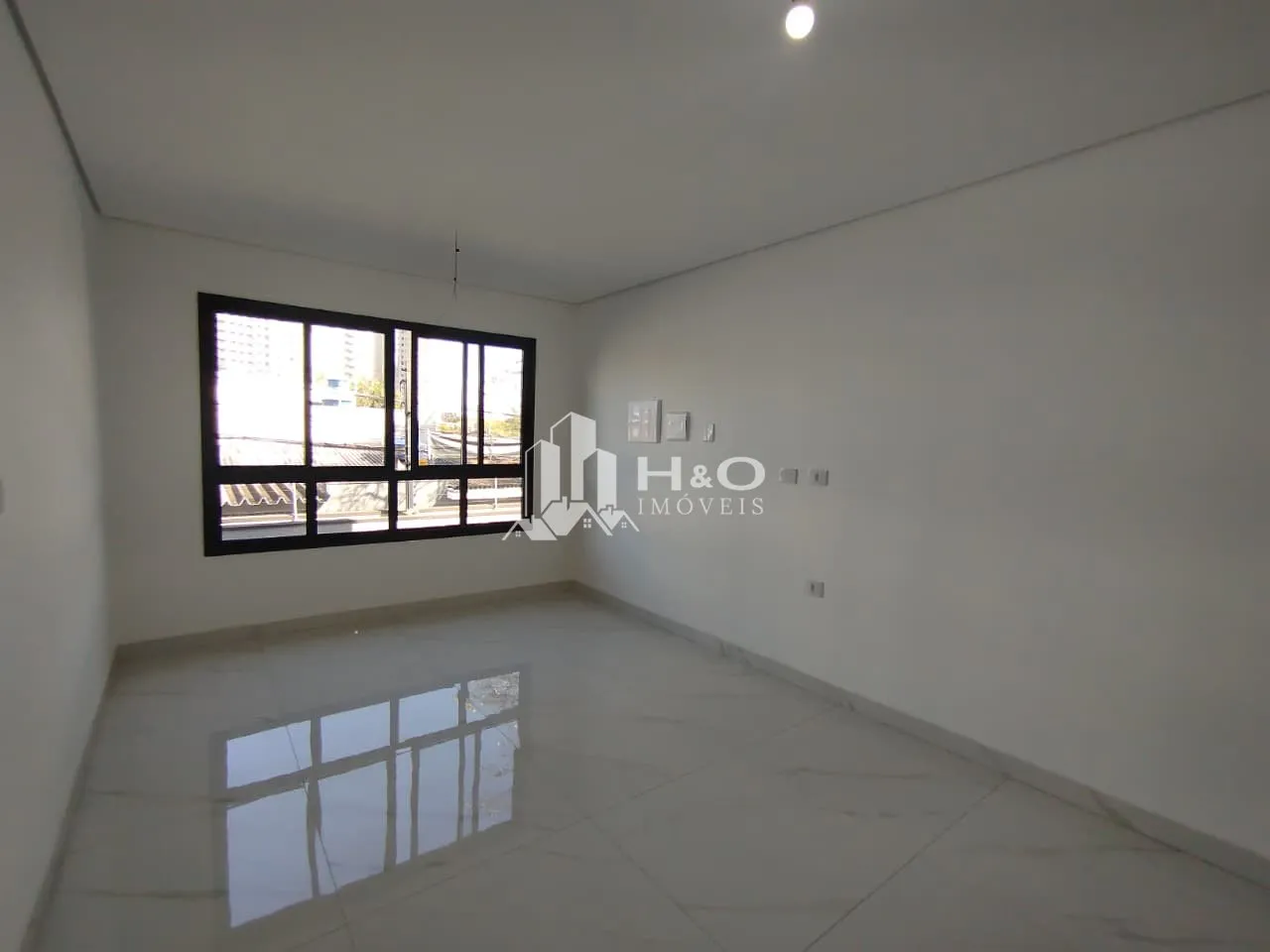 Imagem SOBRADO NOVO À VENDA - VILA GRANADA