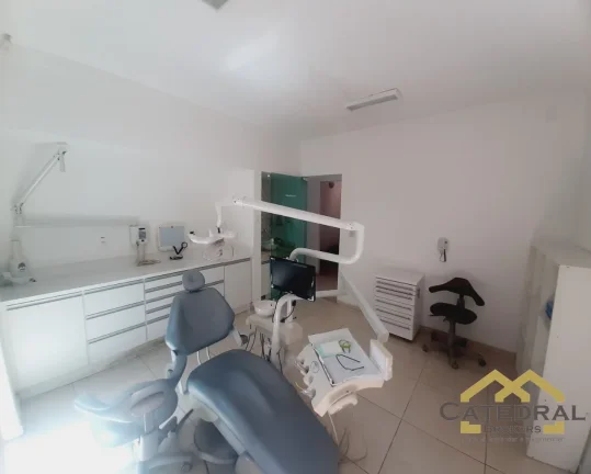 Imagem Casa comercial térrea à Venda para fins comerciais no Jardim Cica em Jundiaí/SP