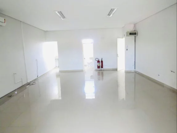 Imagem Prédio Comercial à Venda em Santa Felicidade – 622m², 8 Vagas