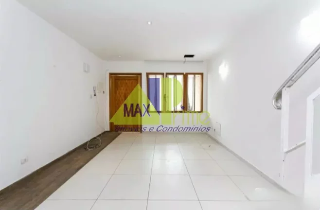 Imagem SOBRADO COMERCIAL FRONTAL/03 DORMITÓRIOS/02 SUÍTES/VAGA DE GARAGEM/VARANDA/QUINTAL