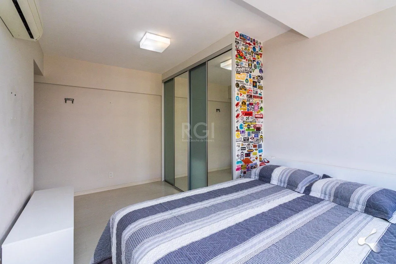 Imagem 195m churrasqueira, 3 suites, 4 vagas semimobiliado no bairro Rio Branco, Poa/RS