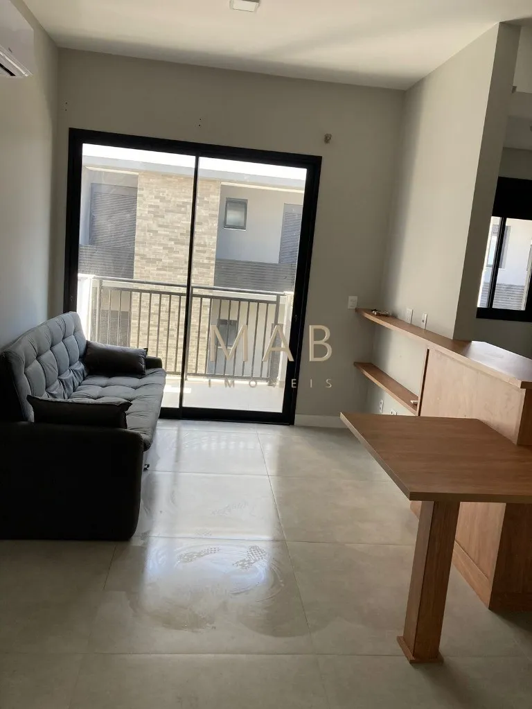 Imagem Venha Conferir! Apartamento de 1 Dormitório à Venda na Praia da Cachoeira do Bom Jesus em Florianópolis/SC!!