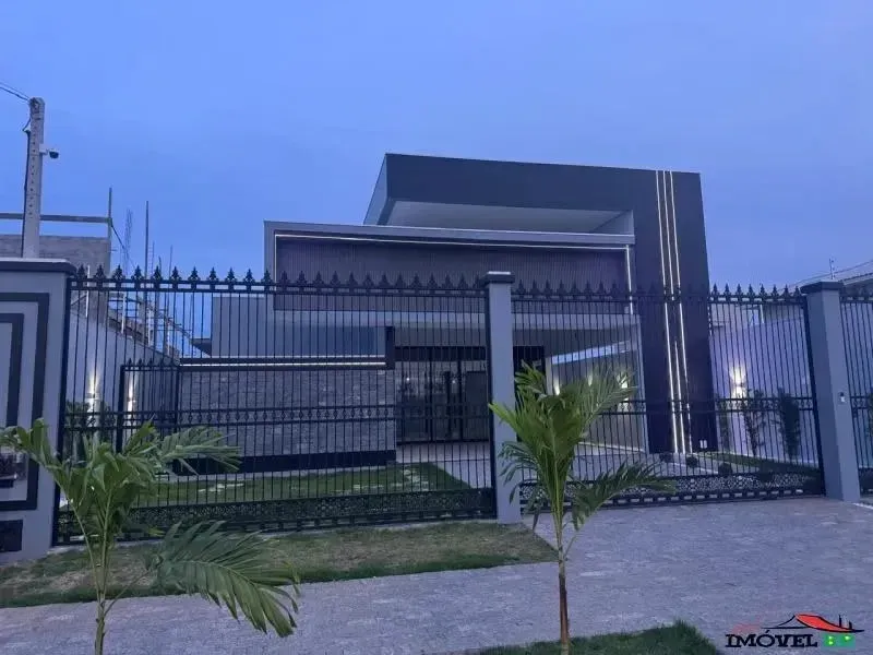 Imagem Casa com 3 Quartos à Venda, 420 m² em Parque dos Ingás - Nova Mutum