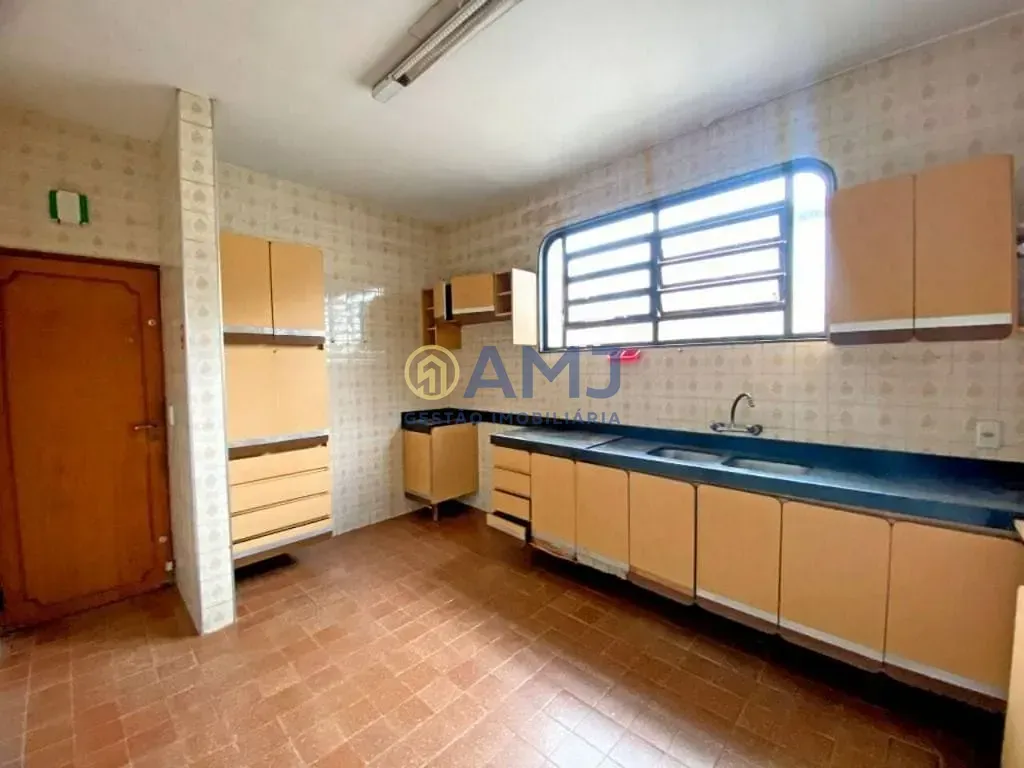 Imagem Sobrado à venda 5 Quartos, 3 Suites, 9 Vagas, 687.64M², Setor Marista, Goiânia - GO
