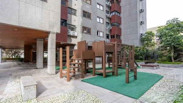 Imagem Vende-se apartamento com 3 quartos, 133m² e 2 vagas - Rio Branco