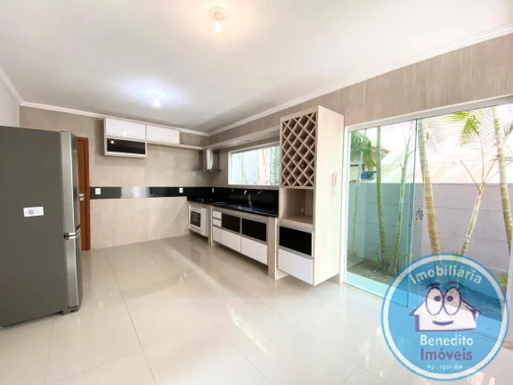 Imagem Vendo casa com 02 Pavimentos em Loteamento Fechado em Porto Seguro