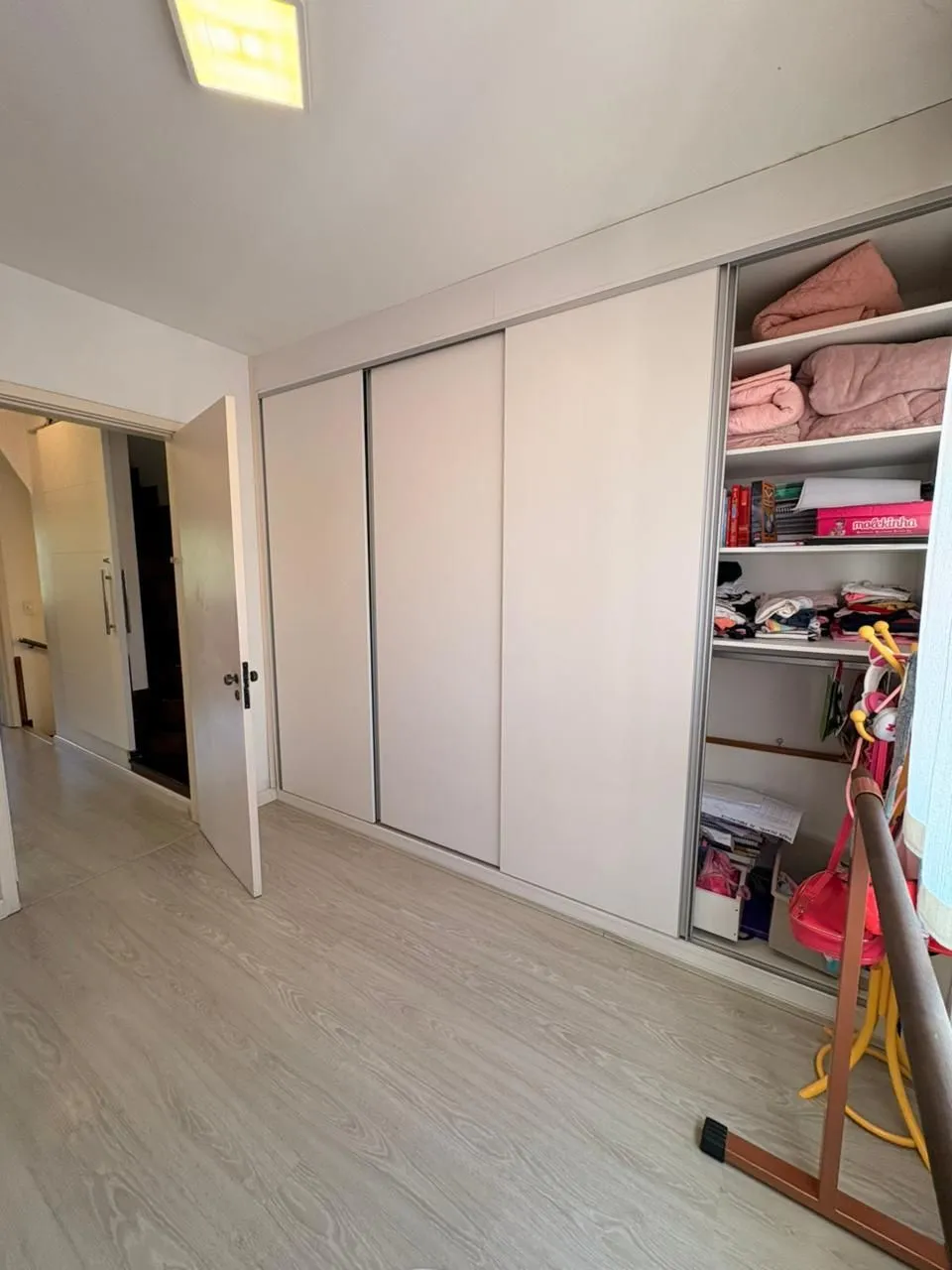 Imagem Casa sobrado de 3 dormitórios e 2 vagas