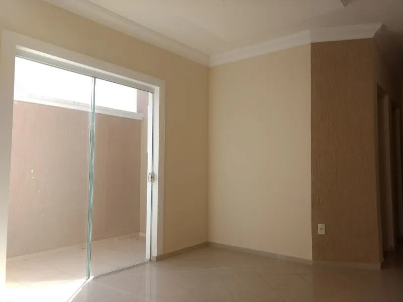 Imagem Casa Térrea no Bairro Deolinda Guerra em Sorocaba - 3 Quartos, Sendo 1 Suíte