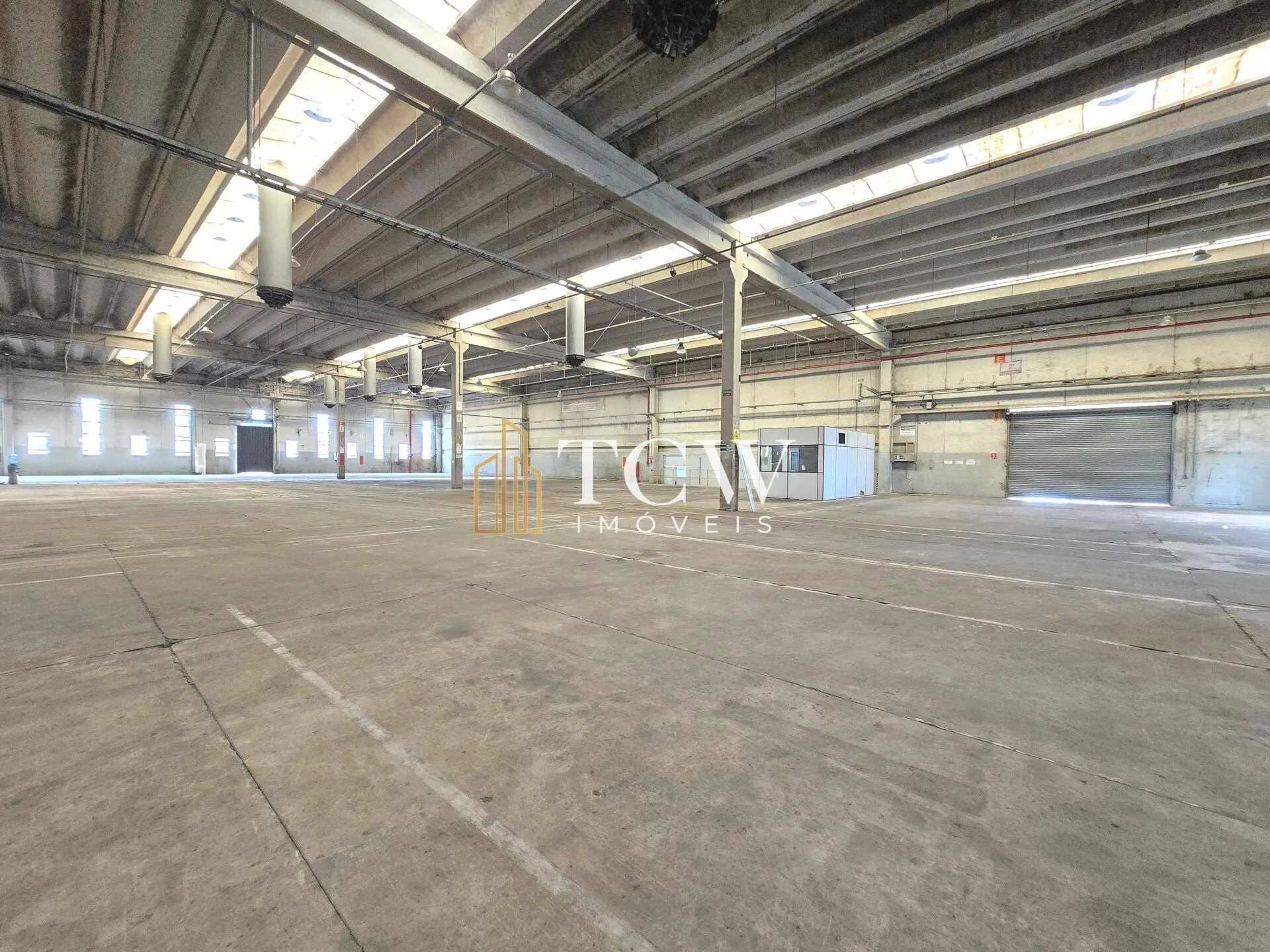 Imagem Galpão Logístico e Industrial para Locação em Suzano/SP | 13.320 m² | 22 Docas
