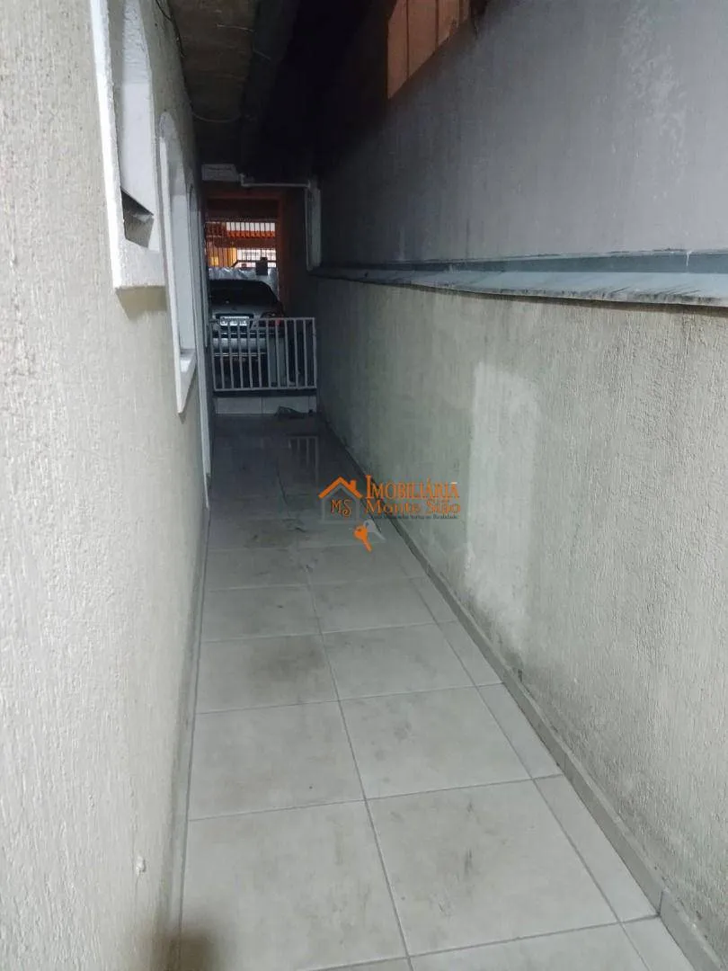 Imagem Sobrado com 3 dormitórios à venda, 220 m² por R$ 583.000,00 - Jardim Adriana - Guarulhos/SP