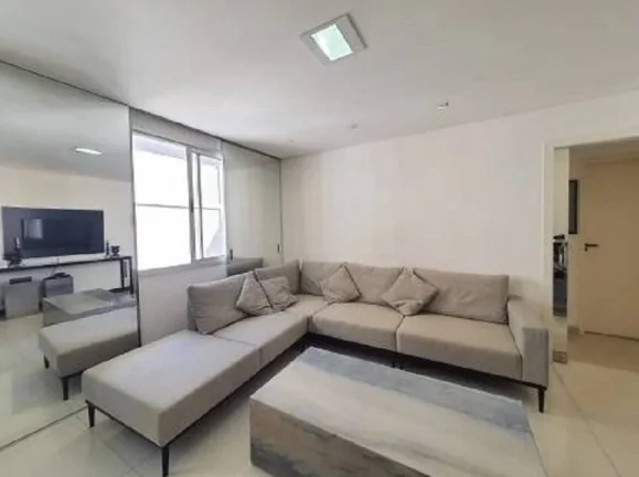 APARTAMENTO TODO REFORMADO COM 03 QUARTOS, VAGA NO ANCHIETA.