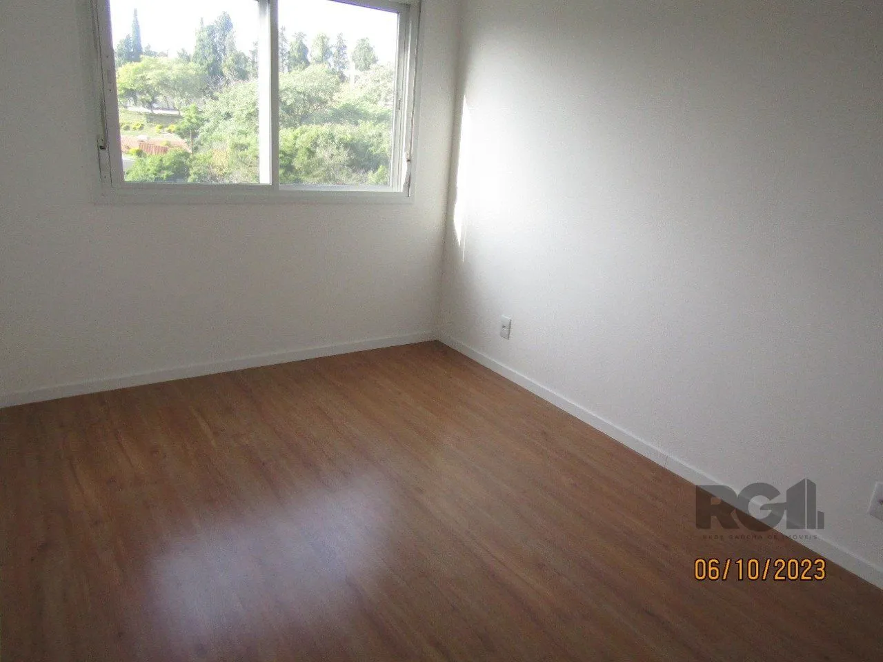 Imagem Apartamento para Venda - 56m², 2 dormitórios, 1 vaga - Azenha