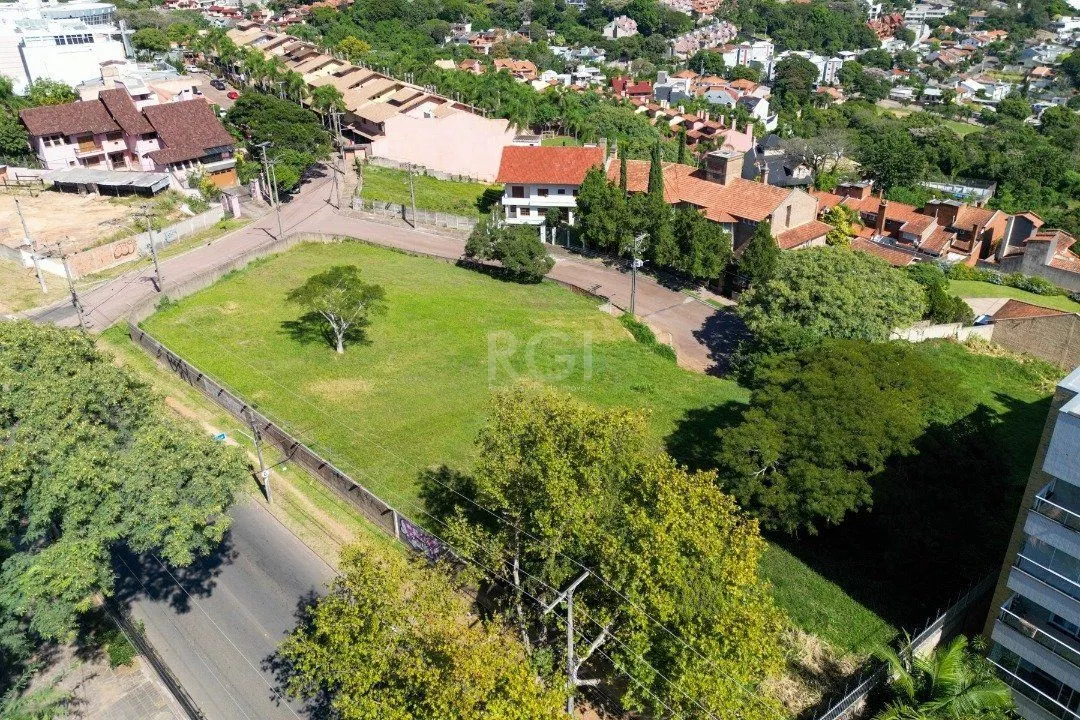 Imagem Excelente terreno à venda em Porto Alegre, localizado na Rua Correa Lima,