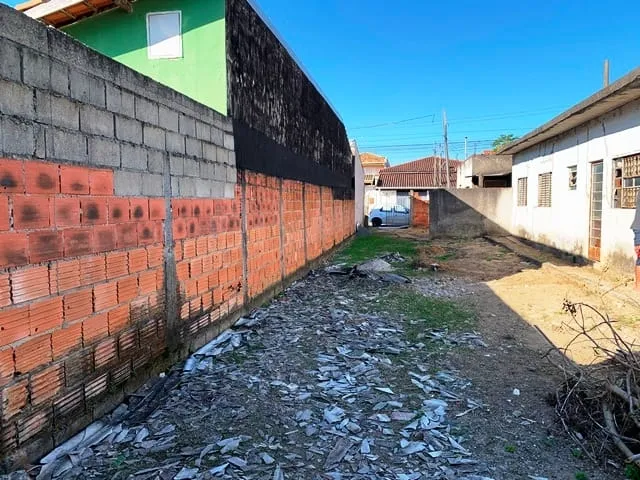 Imagem Casa à venda 2 Quartos, 5 Vagas, 300M², Laerte Assunção, Pindamonhangaba - SP