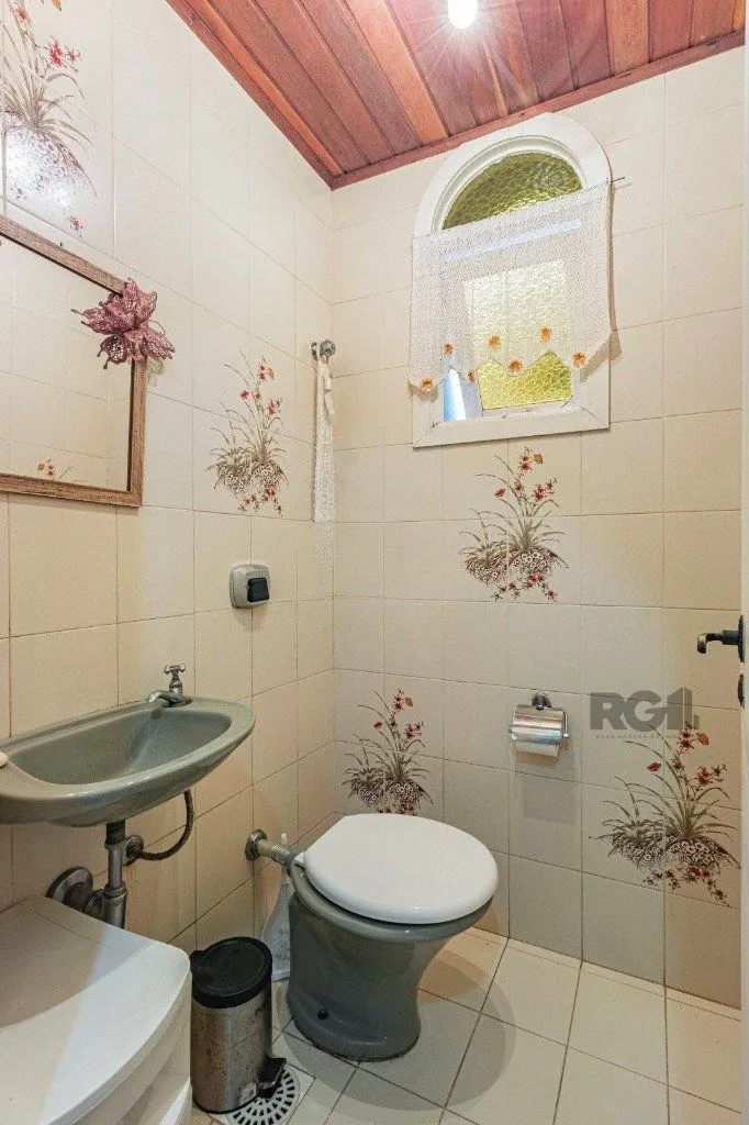 Imagem Casa de 3 dormitórios, no bairro Espírito Santo