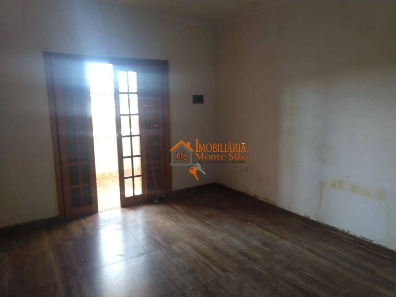 Imagem Sobrado com 3 dormitórios à venda, 176 m² por R$ 585.000,00 - Vila Rio de Janeiro - Guarulhos/SP