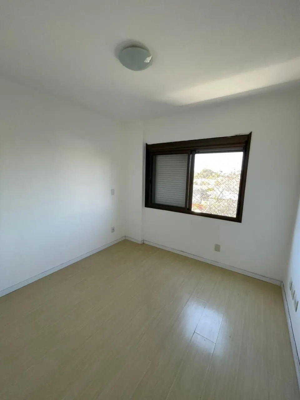 Imagem Apartamento à venda em Porto Alegre, Sarandi, com 3 quartos, 75.02m2