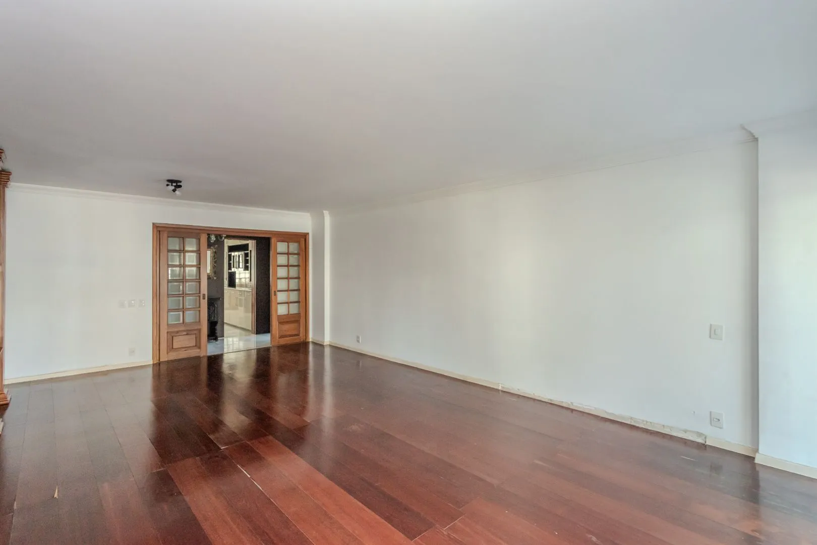 Imagem Apartamento no Moinhos de Vento de 3 dormitórios vaga e infra DESOCUPADO