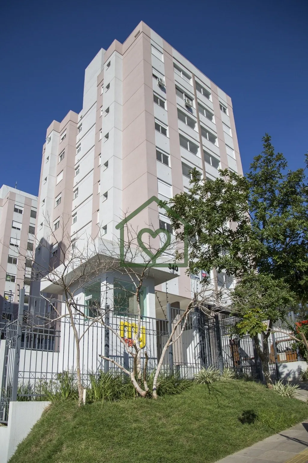 Imagem Apartamento de 2 dormitórios com 51m² e vaga de garagem. Preço e disponibilidade do imóvel sujei...