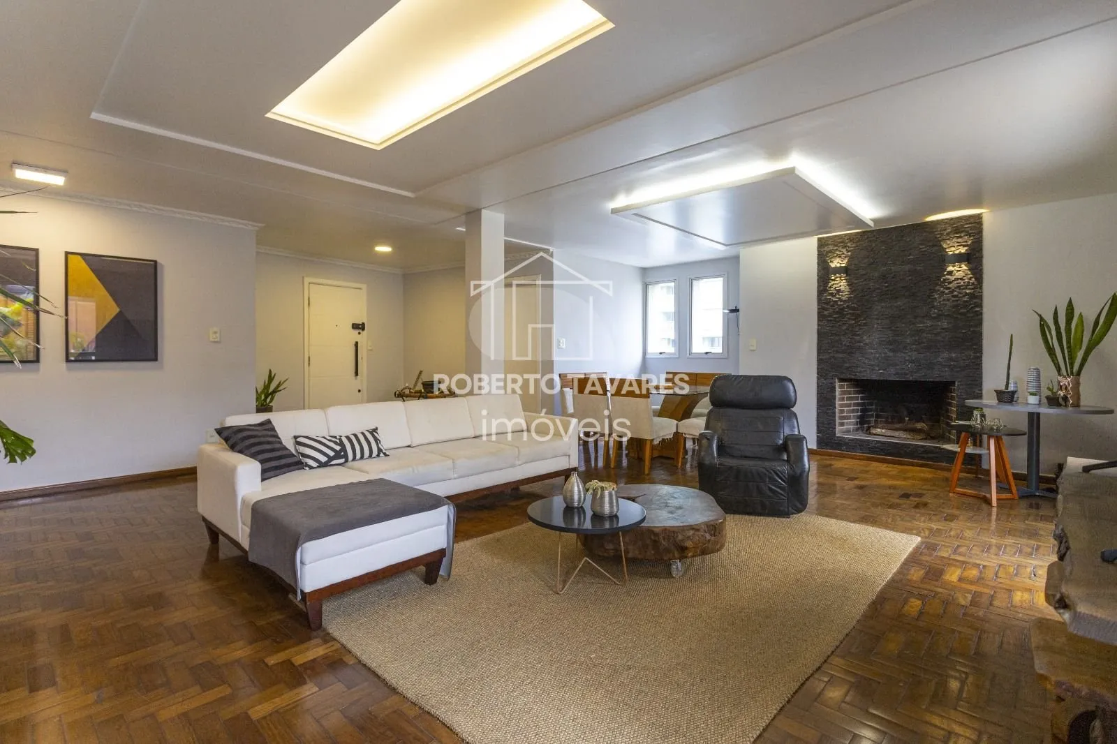 Imagem Cobertura de 4 quartos, 330m² no bairro Bela Vista, em São Paulo