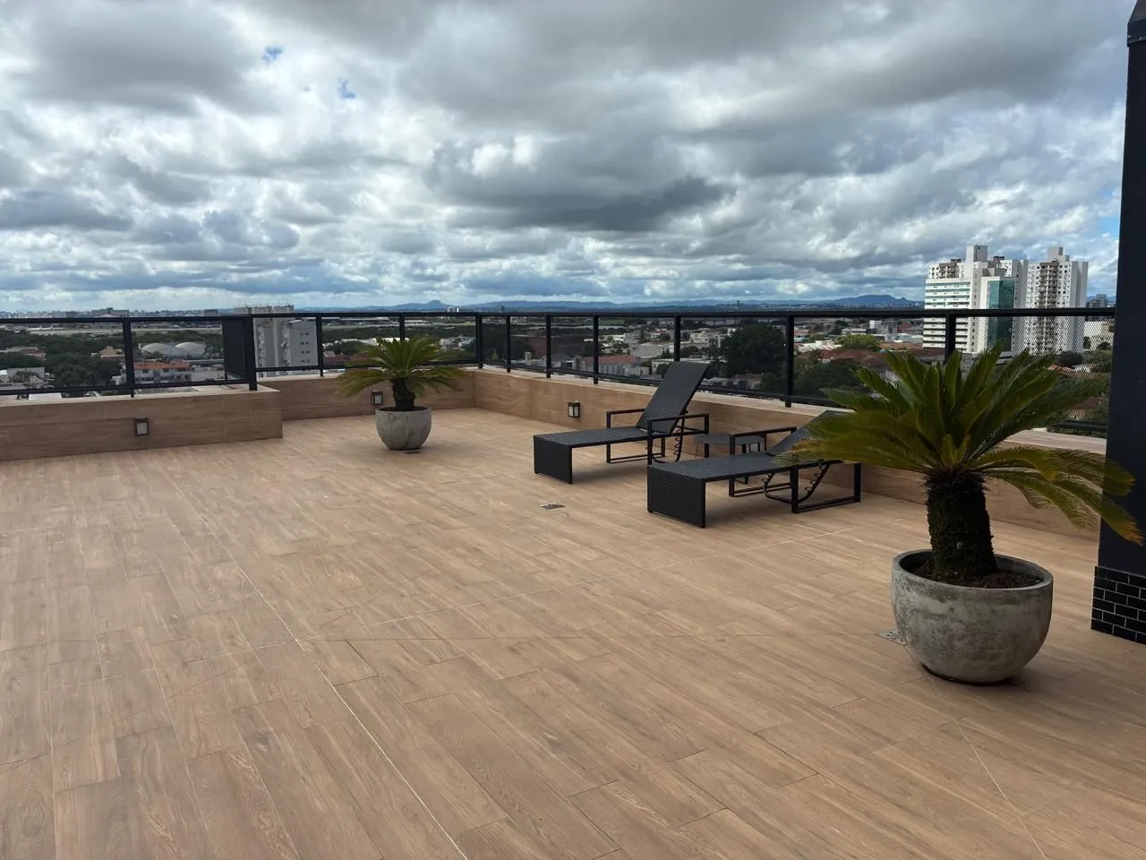 Imagem Vende-se apartamento com 2 quartos (1 suíte), 79m² e 2 vagas - Rua Eduardo chartier 190