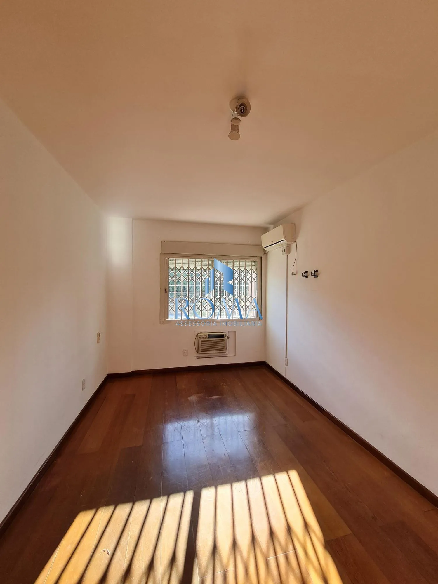 Imagem Apartamento de 01 dormitório central!