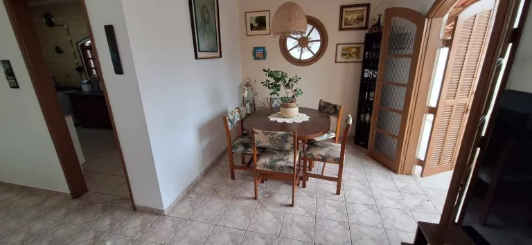 Imagem CASA TÉRREA EM 2 LOTES MAIS EDICULA
