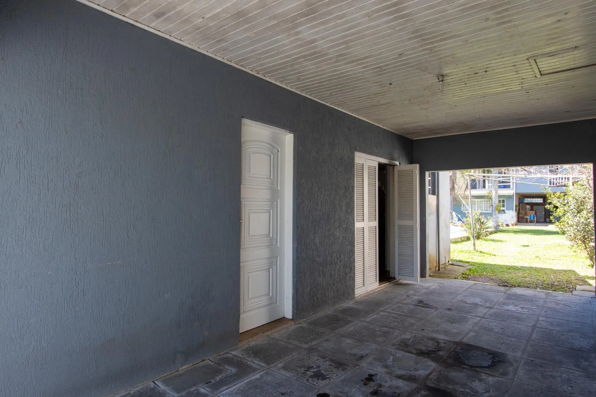 Imagem Sobrado amplo com 4 dormitórios com piscina e casa extra no mesmo terreno - Hípica