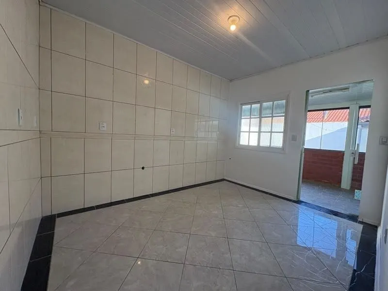 Imagem Casa a venda com 2 quartos no bairro Mont Serrat