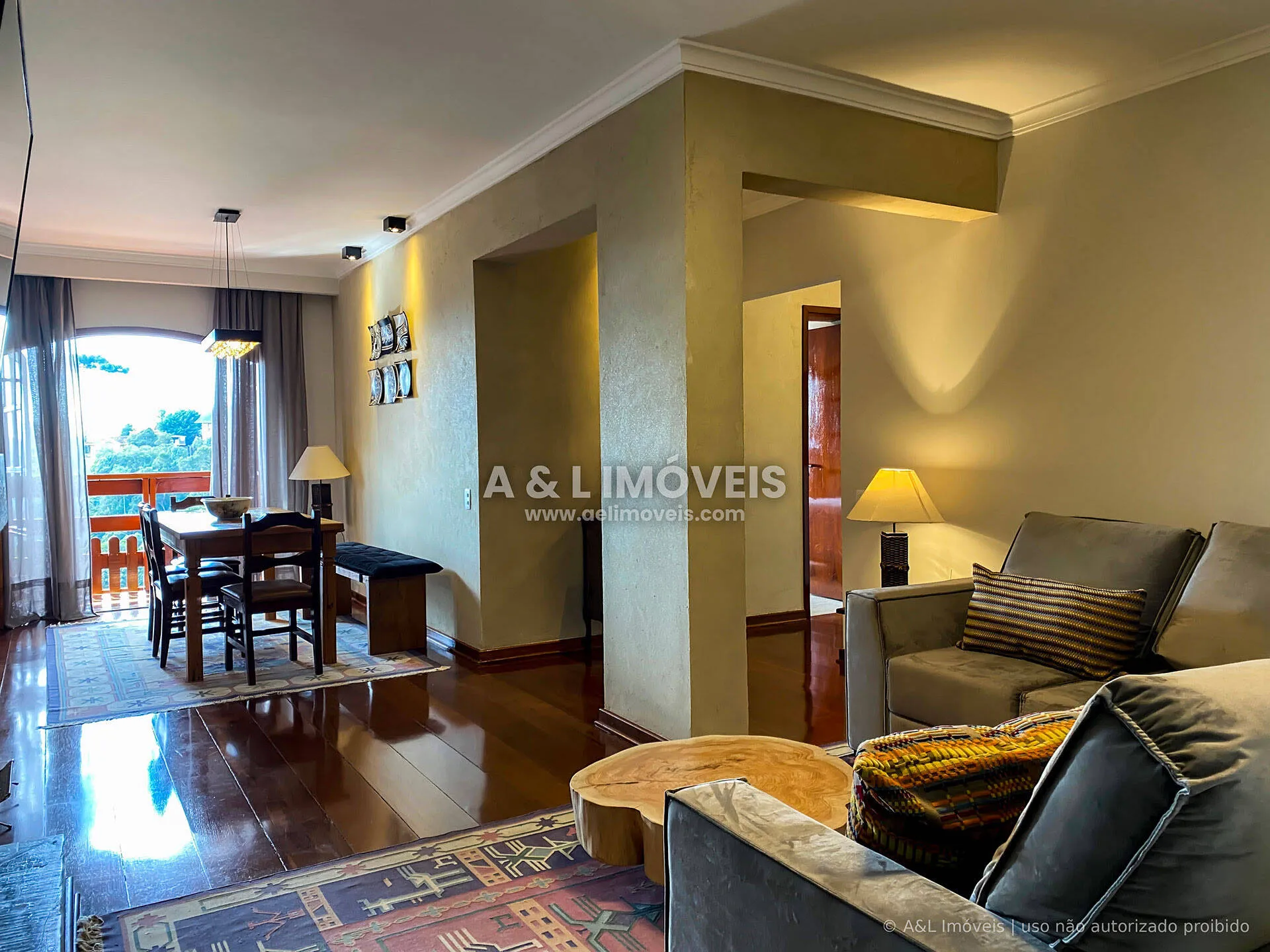 Imagem Apartamento à venda em Campos do Jordão - Com 03 dormitórios
