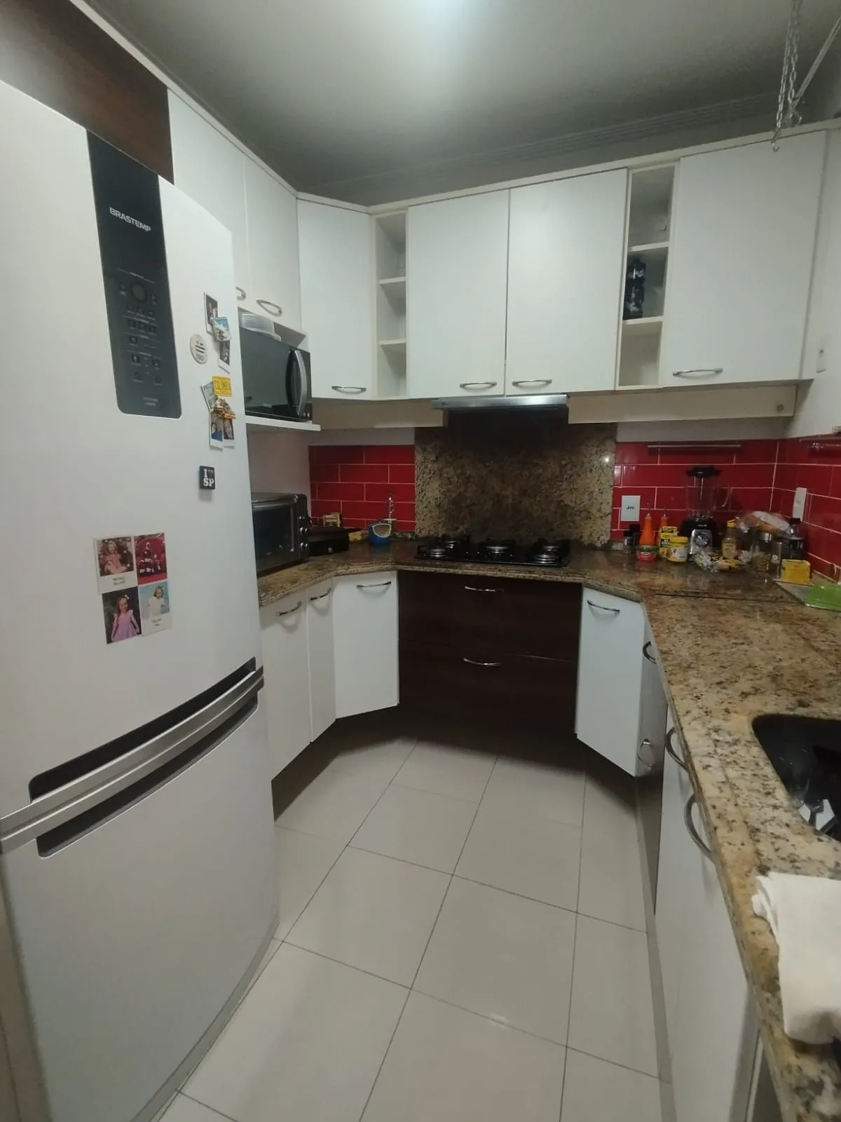 Imagem Apartamento com 3 dormitórios e vaga de garagem na João Pessoa - conforto e praticidade no coração de Porto Alegre!