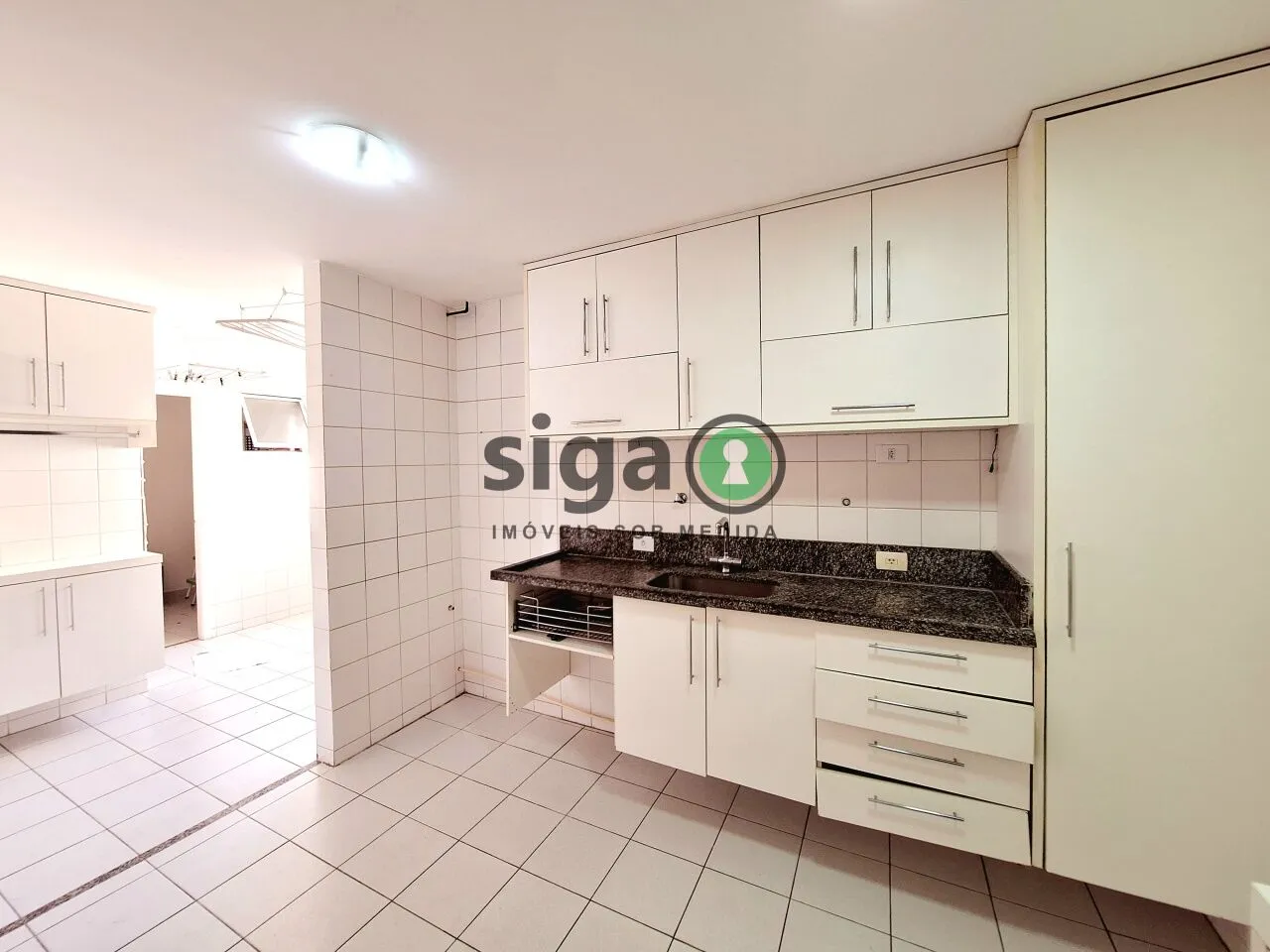 Imagem Cobertura com 3 Quartos, 3 vagas, 266m2, à venda e locação no Panamby